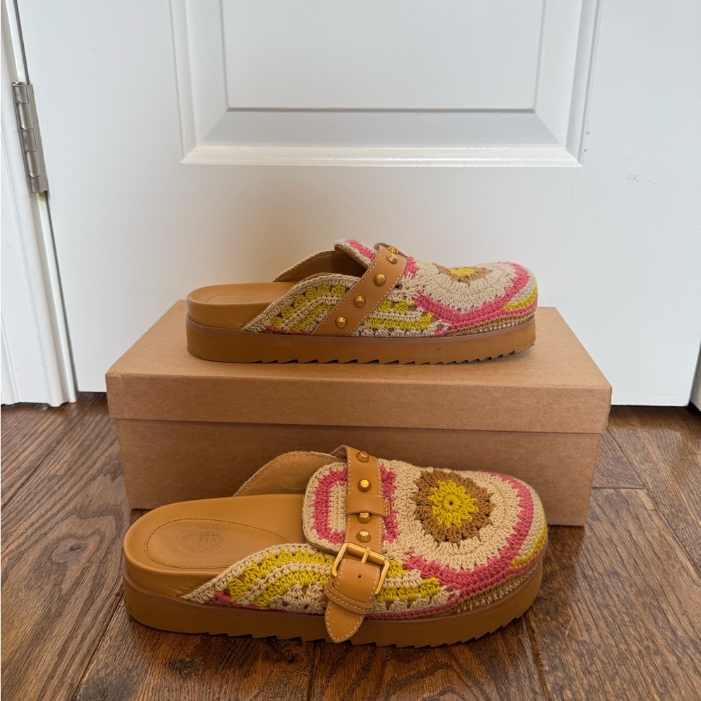 Ash Crochet Sandals